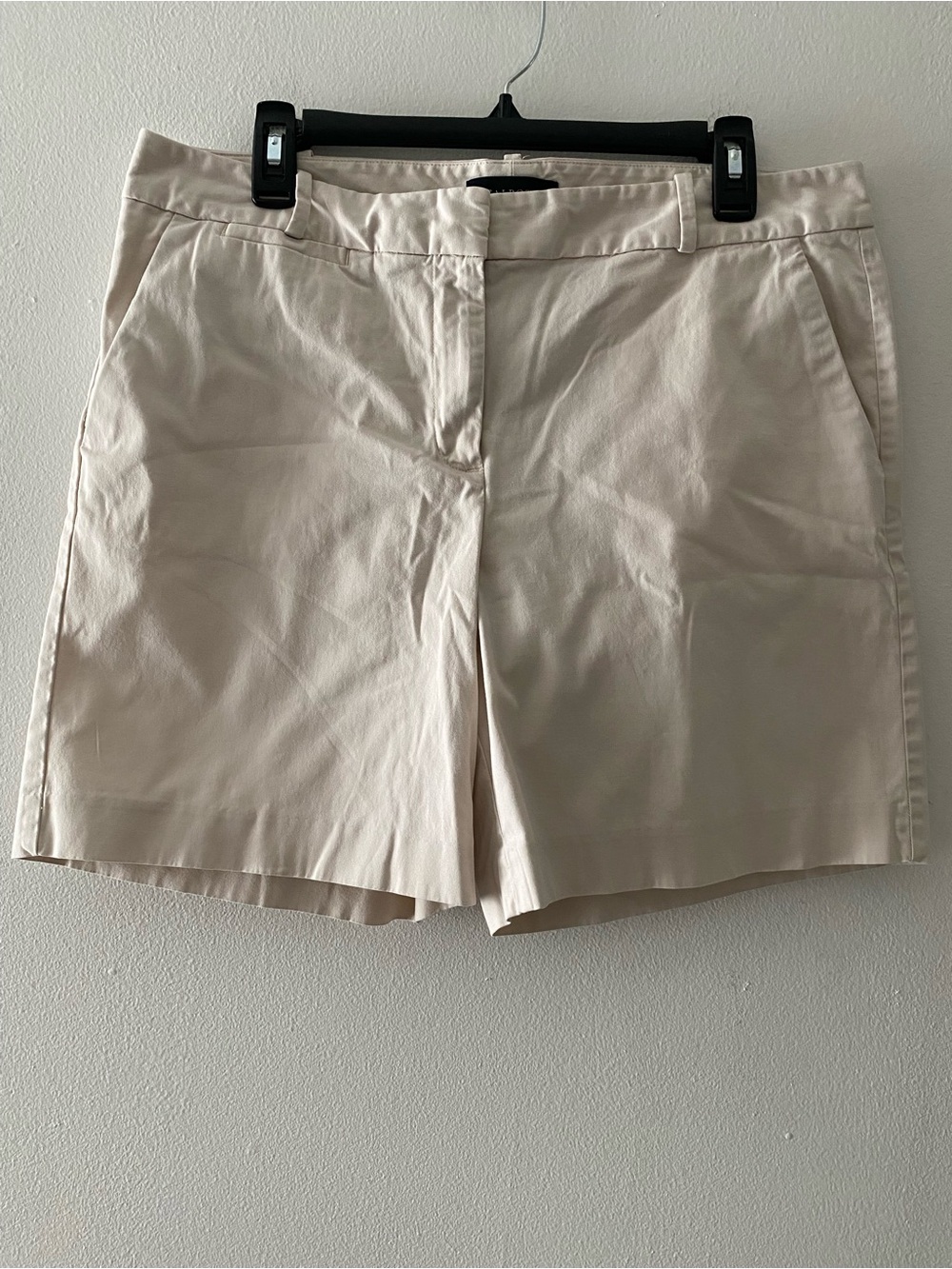 Talbots Women's Chino Shorts Beige High Rise Cotton Blend Pockets